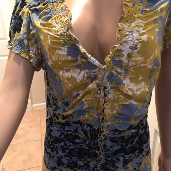 Just lovely BCBG dress - Picture 3 of 5